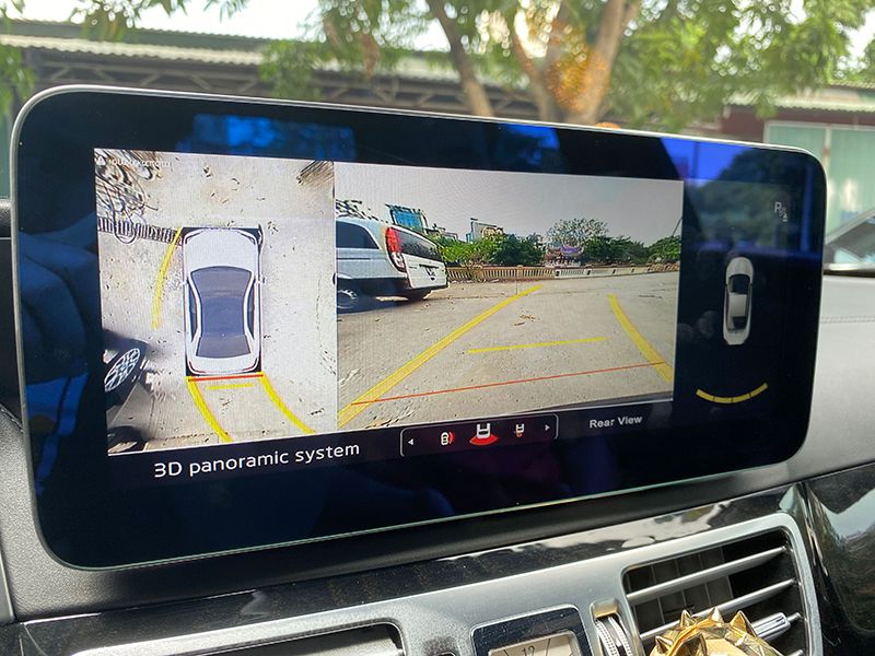 camera kata 360 hiện đường điều hướng cho lái xe