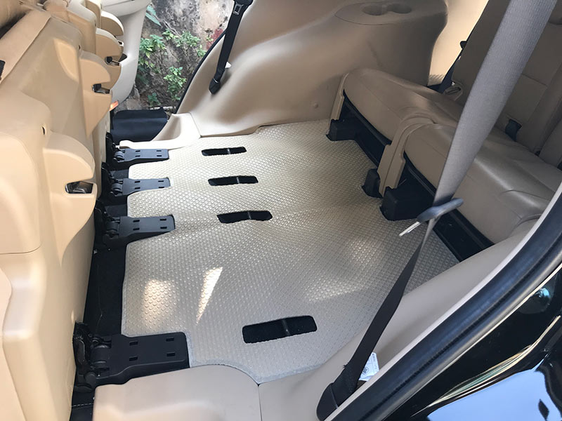 thảm cao su lót sàn ô tô Mitsubishi Pajero Sport 2018