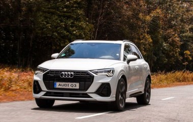 Giá Xe Audi Q3 Niêm Yết & Lăn Bánh Và Thông Số Kỹ Thuật (9/2024)