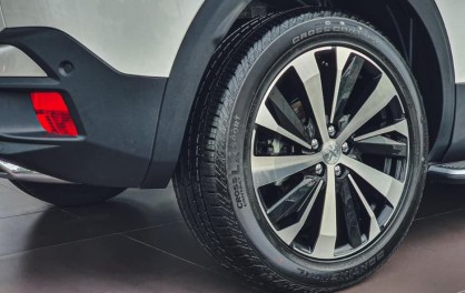 Lốp Xe 7 Chỗ Bơm Mấy Kg Là Đủ? Một Vài Sai Lầm Thường Gặp