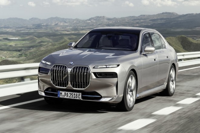 BMW i7-Mẫu Xe Điện Ân Tượng Nhất Năm 2022