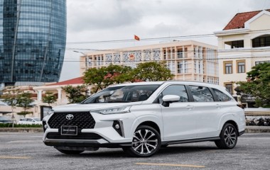Ngập Tràn Trang Bị Đắt Giá Trong Toyota Veloz Cross 2023