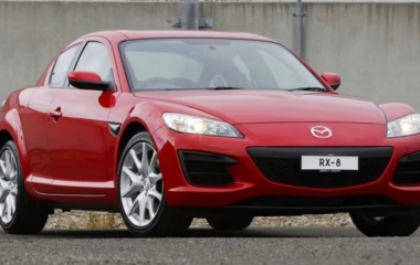 Mazda RX-8: Chiếc xe thể thao độc đáo và đẳng cấp