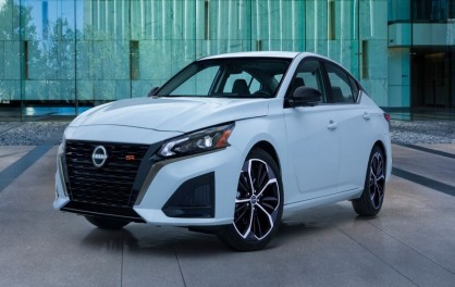 Nissan Altima Mẫu Xe Có Màn Lột Xác Ấn Tượng
