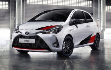 Đánh Giá Chi Tiết Mẫu Toyota GRMN Yaris