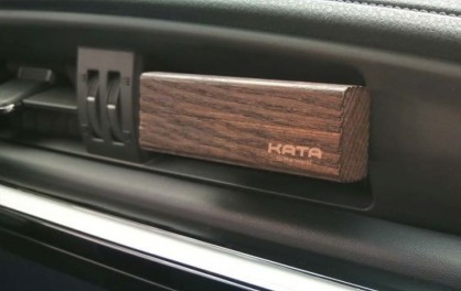 Lời Khuyên Nên Dùng Nước Hoa Ô Tô Loại Nào?