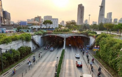 Cảnh Báo Lái Xe Ô Tô Qua Hầm Đường Bộ