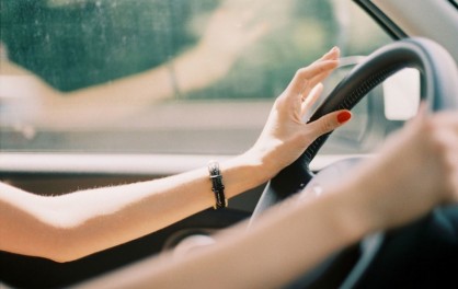Bỏ Túi Những Kinh Nghiệm Giúp Phụ Nữ Lái Xe An Toàn