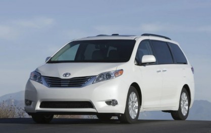Đánh Giá Chi Tiết Xe Toyota Sienna 2011 Cũ