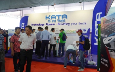 Việt Nam Motorshow 2019 - Sao Việt, Mẫu Tây bên KATAVINA