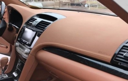 Có nên mua thảm taplo ô tô không? Mua loại nào tốt nhất?