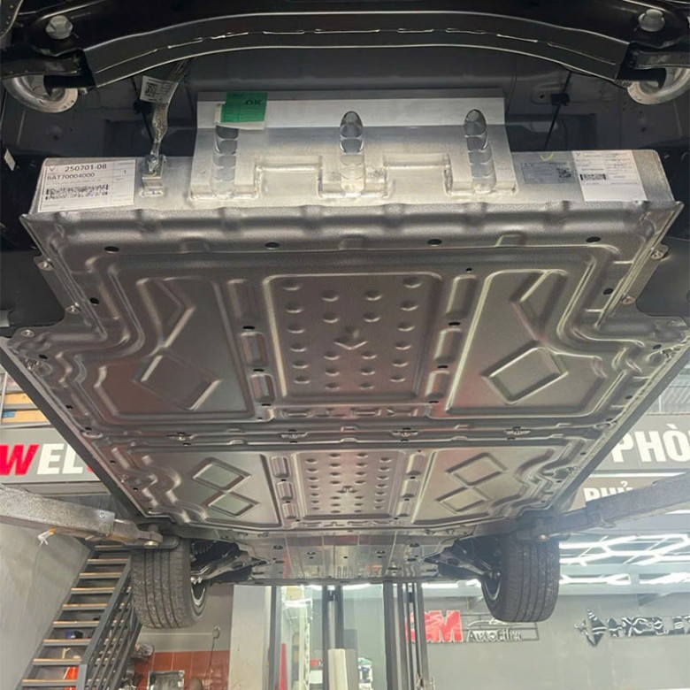 Tấm Ốp Bảo Vệ Pin Vinfast VF6 KATA