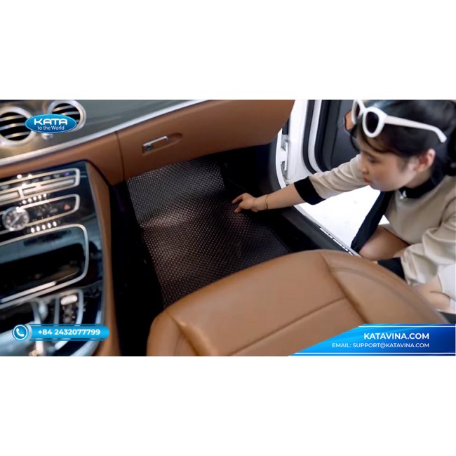 Thảm lót sàn ô tô Mercedes-Benz E 300 AMG 2021 