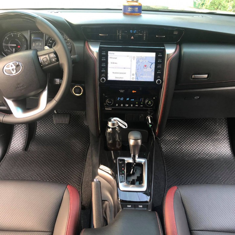 Thảm Lót Sàn Xe Toyota Fortuner 2017-2025