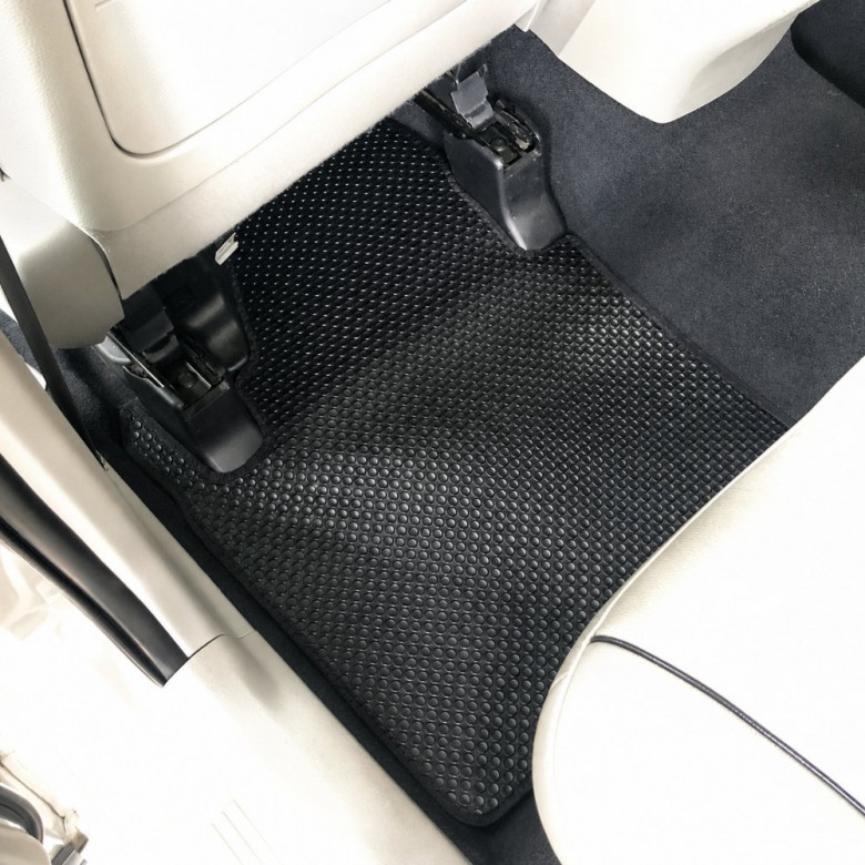 Thảm lót sàn ô tô Toyota Venza