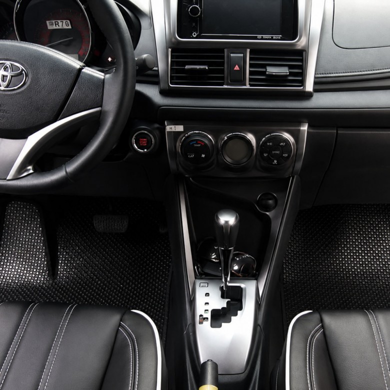 Thảm Lót Sàn Xe Ô Tô Yaris Cross (Hybrid-HEV) PVC KATA