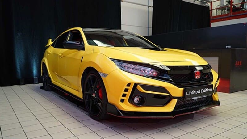 Honda Civic sơn vàng cá tính