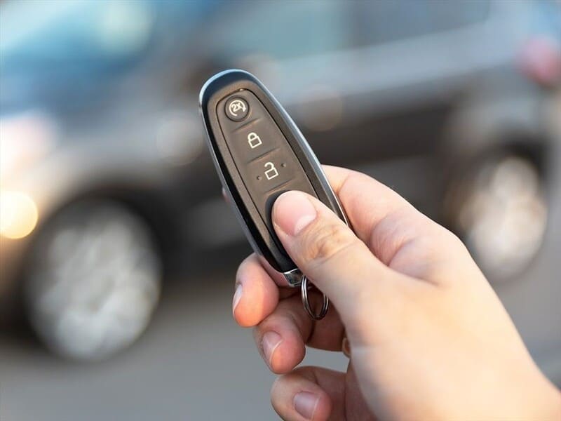 Chìa khóa Smartkey có nút mở cốp