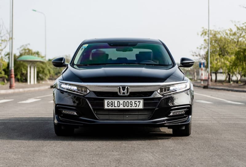 Đầu xe Honda Accord 2023 sở hữu bộ đèn LED hiện đại