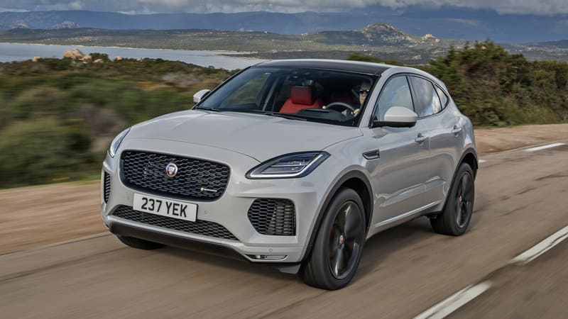 Jaguar E-Pace có động cơ mạnh mẽ và bền bỉ