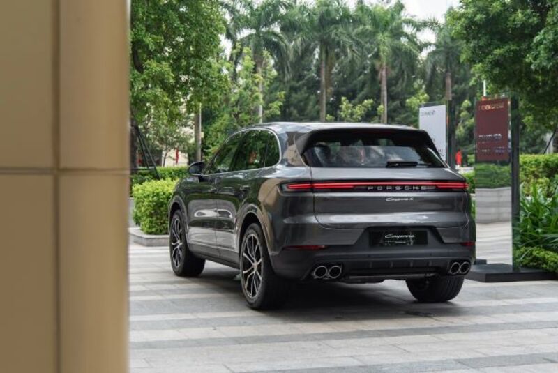 Porsche Cayenne Turbo GT với giá cả đắt đỏ