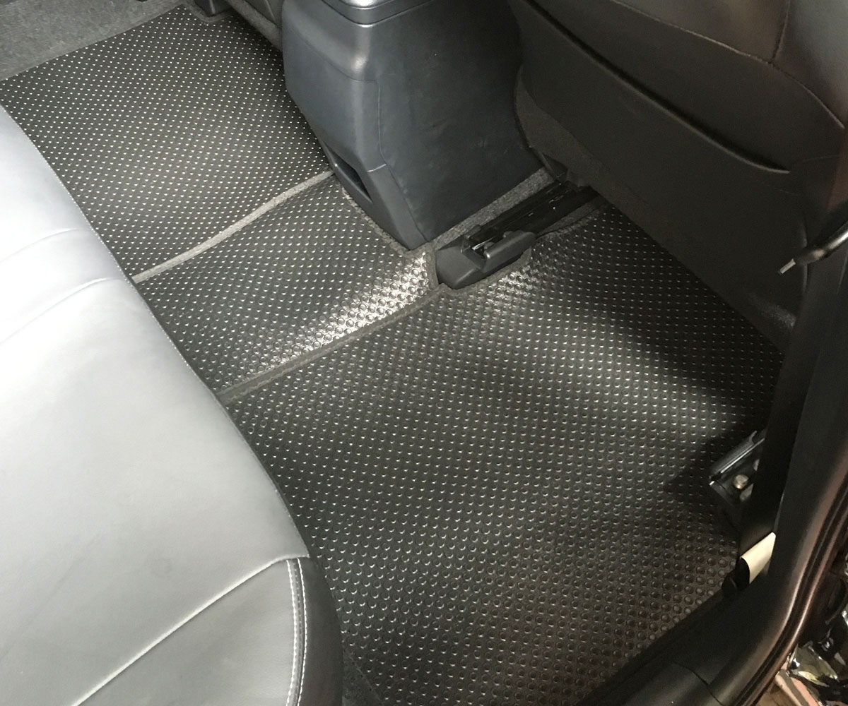 Thảm lót sàn ô tô Toyota