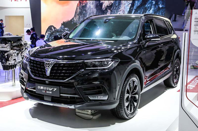 Brilliance V7 sử dụng động cơ CE18.