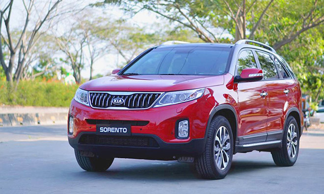 SUV 7 chỗ cỡ trung: KIA Sorento Deluxe G