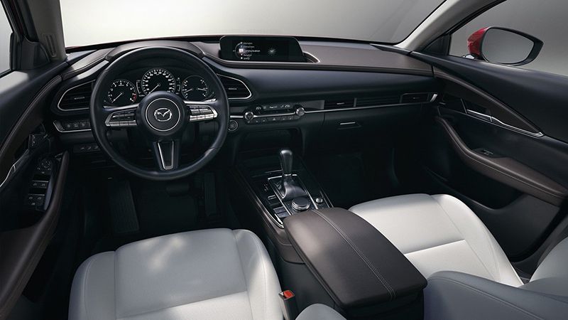 Khoang nội thất của Mazda CX 30 2021 được trang bị đầy đủ, tiện nghi