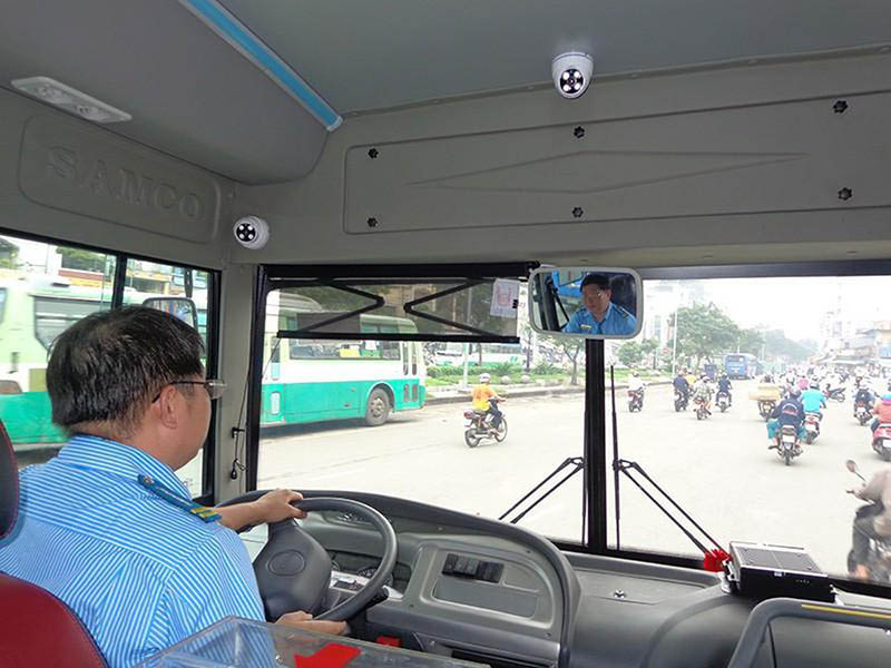 camera hành trình giúp nâng cao tầm nhìn của lái xe
