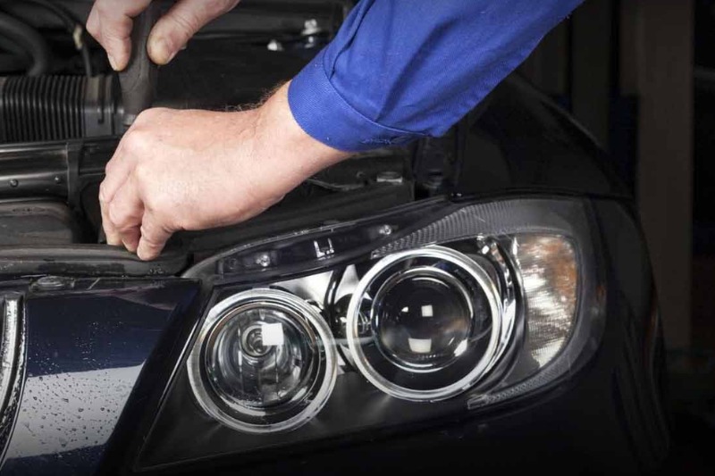 Lắp đèn không đúng kỹ thuật có thể xảy ra tình trạng bị vô nước