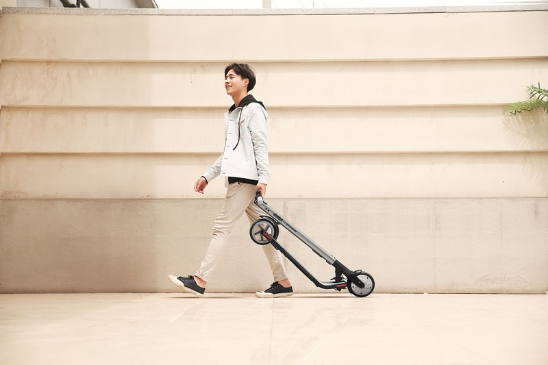 Segway Ninebot KickScooter ES2 là mẫu xe trượt điện mới của Xiaomi