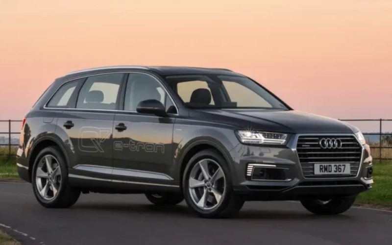 Audi e-tron Q7 là mẫu SUV điện có thiết kế đẹp và hiệu suất vận hành mạnh mẽ