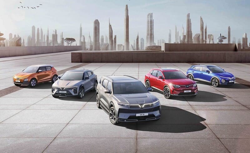 Xu hướng mua ô tô điện bùng nổ năm 2024