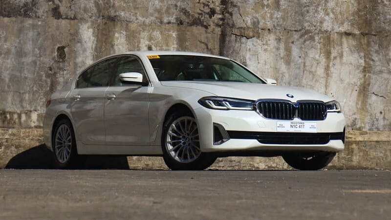 Ngoại thất BMW 520i 2022 giữ nguyên phong cách đặc trưng