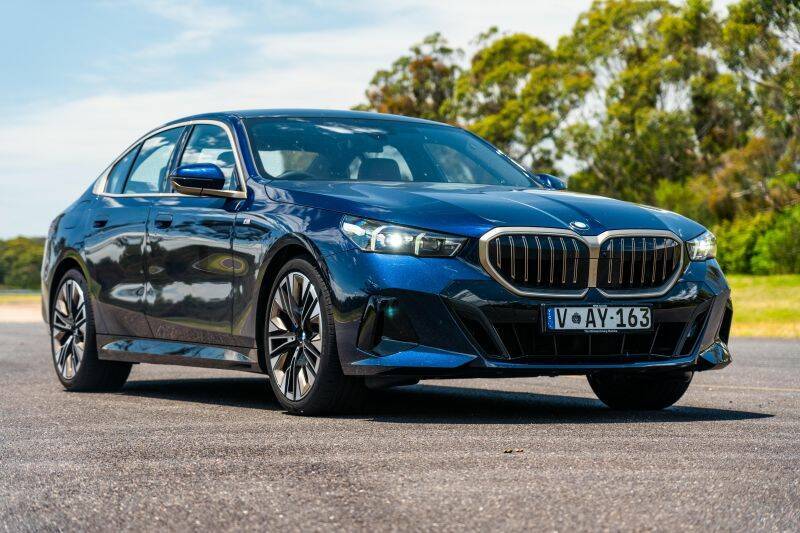 BMW 520i 2024 sử dụng công nghệ Full LED 