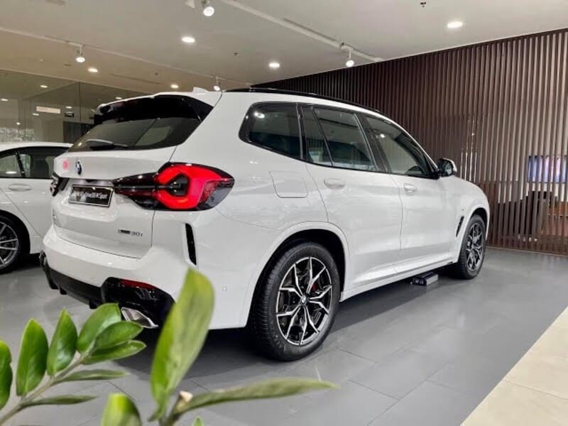 BMW X3 M Sport 2023 phiên bản màu trắng