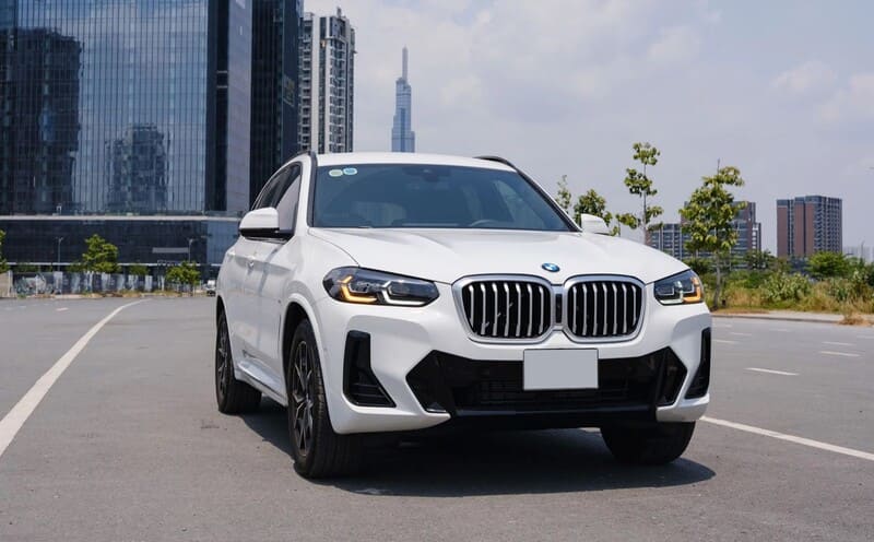 BMW X3 xDrive30i M Sport 2023 chiếc xe lắp ráp tại Việt Nam