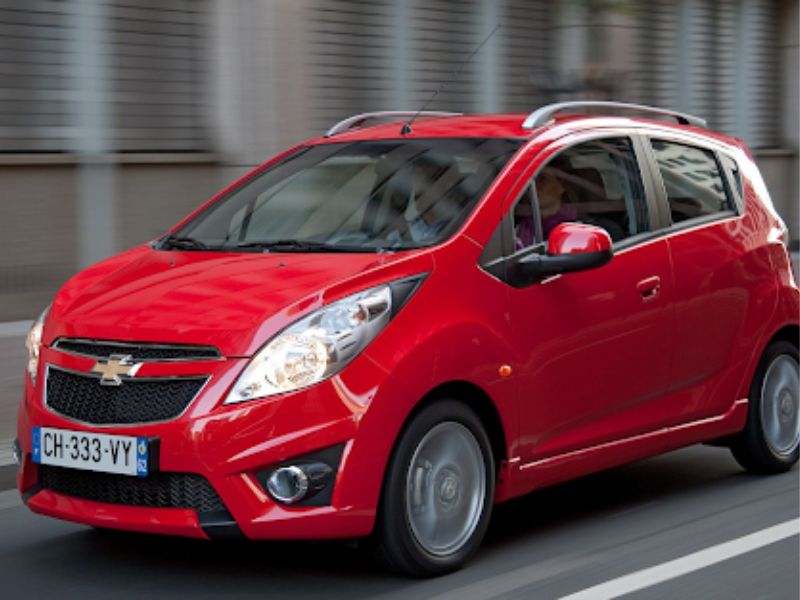 Chevrolet Spark 2012 có kiểu dáng nhỏ gọn, phù hợp di chuyển đô thị