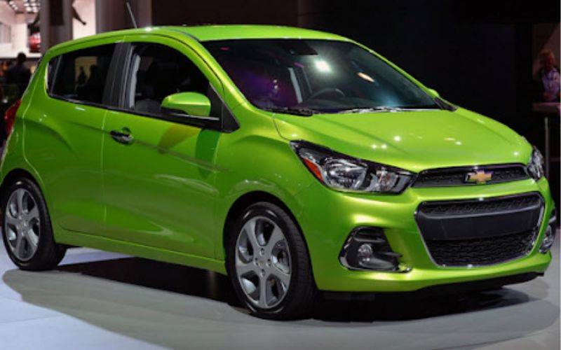 Chevrolet Spark 2017 với lưới tản nhiện mở rộng và viền mạ chrome sáng bóng