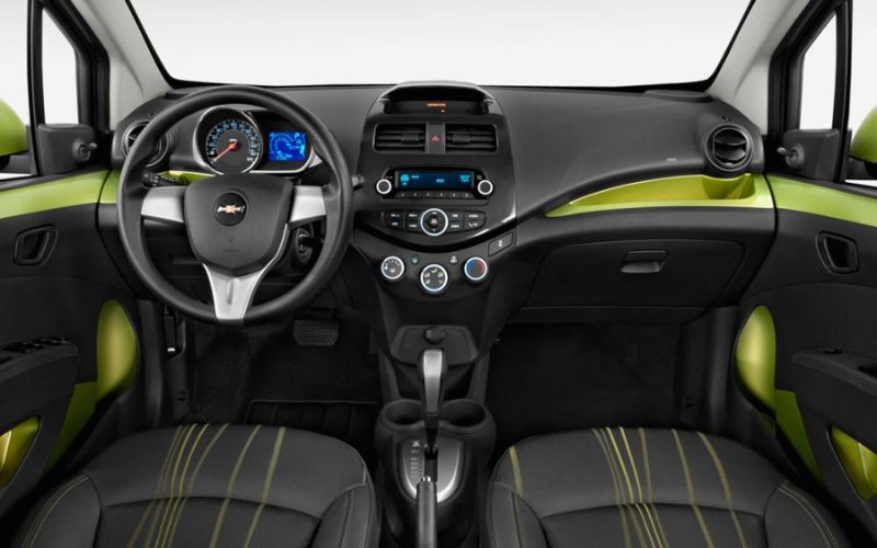 Nội thất của Chevrolet Spark 2017 cái tiến đáng kể về thiết bị và trang bị 