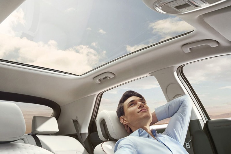 Hyundai IONIQ 5 có thiết kế cửa sổ trời toàn cảnh