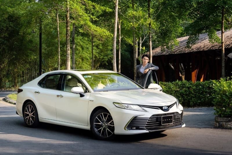 Toyota Camry độ tạo điểm nhấn cho ngoại hình