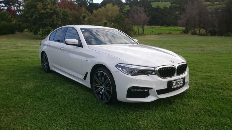 Giá xe BMW 520i 2017 có giá từ 1,5 tỷ đến 2 tỷ  