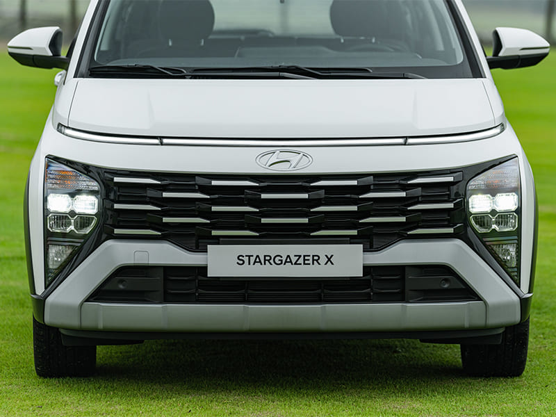 Đầu xe Stargazer Hyundai có nhiều điểm nhấn ấn tượng