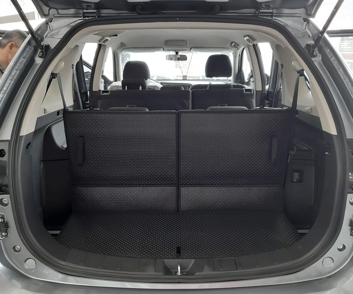 thảm lót sàn ô tô Mitsubishi