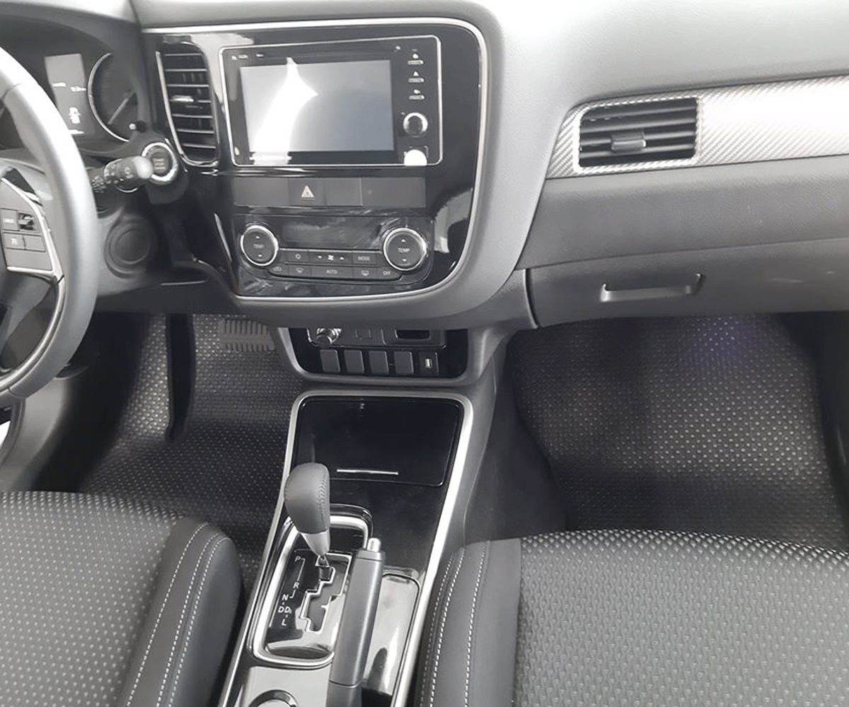 thảm lót sàn ô tô Mitsubishi