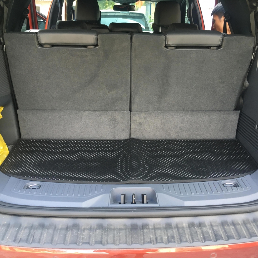 Hình ảnh mẫu thảm lót cốp xe Ford Everest 2019