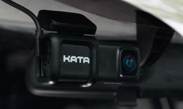 Camera hành trình KATA KD004 với thiết kế nhỏ gọn vừa tầm mắt