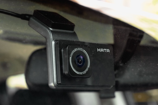KATA KD001 là thiết bị nhỏ gọn với góc quay video rộng 140 độ